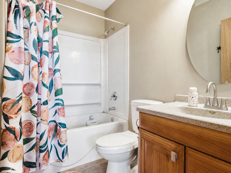 1956 Waters Edge Drive Minooka IL 60447