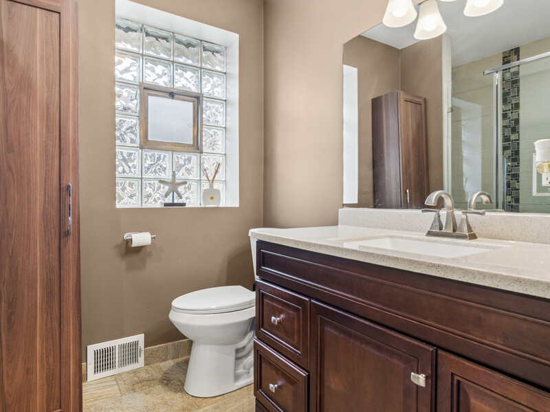 4958 W Cullom Avenue Chicago IL 60641