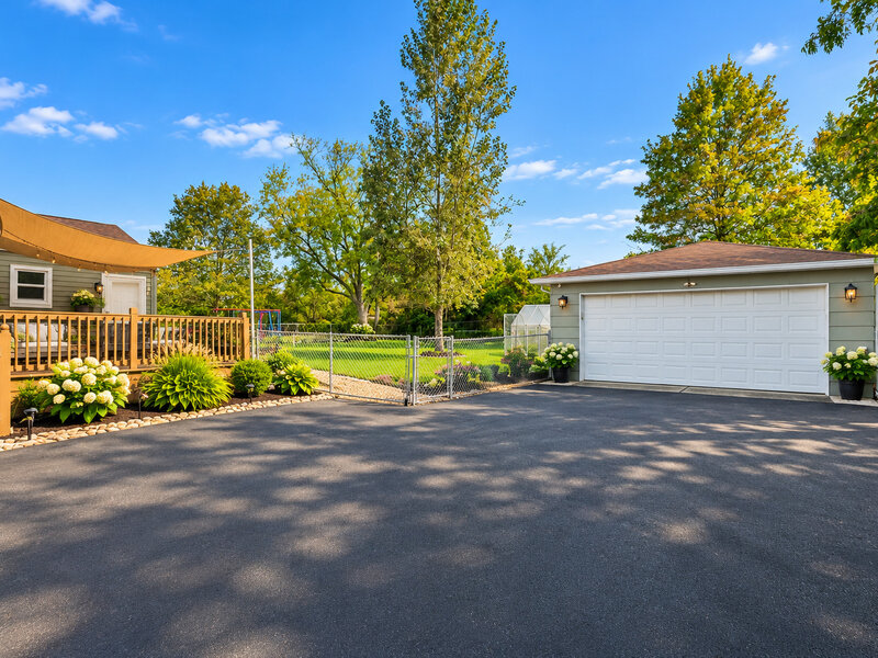 21 Fullerton Avenue Lombard IL 60148