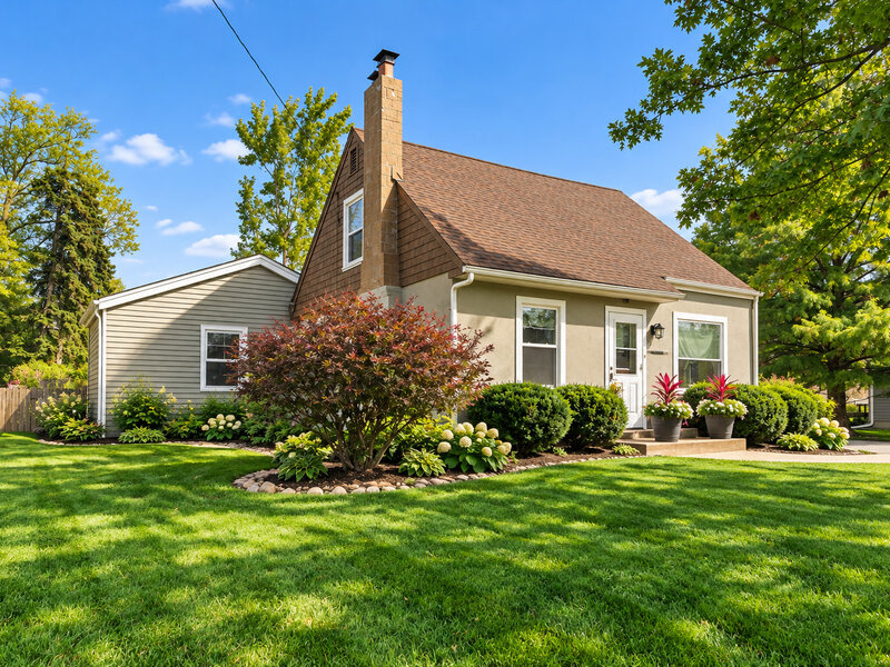 21 Fullerton Avenue Lombard IL 60148
