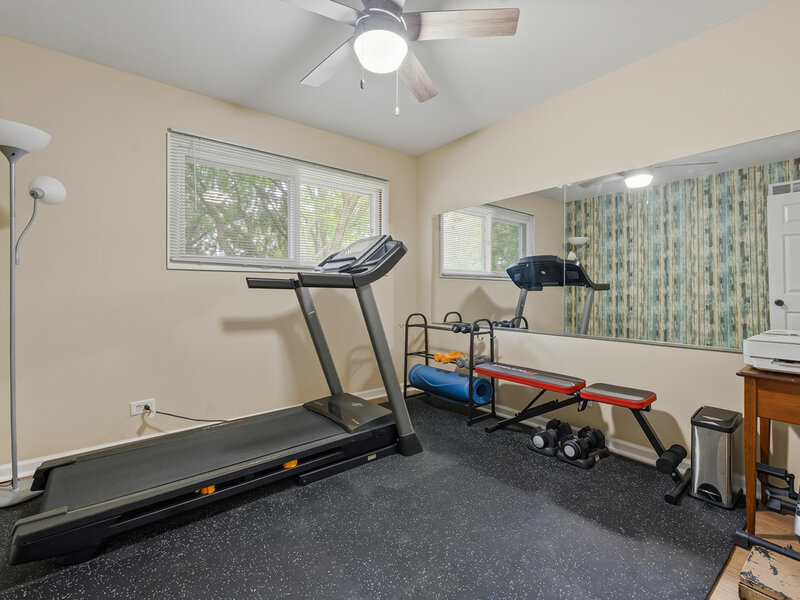 480 Charles Court South Elgin IL 60177
