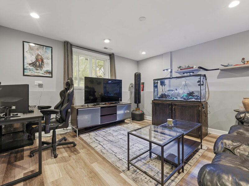 480 Charles Court South Elgin IL 60177
