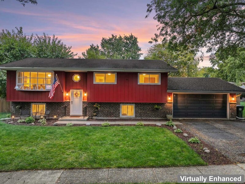 480 Charles Court South Elgin IL 60177