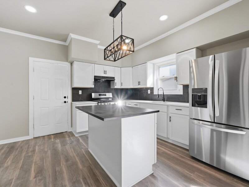 310 W 108th Place Chicago IL 60628