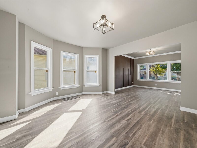 310 W 108th Place Chicago IL 60628