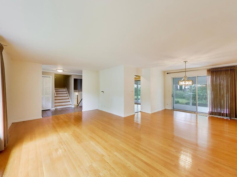 806 Kimberly Way Lisle IL 60532