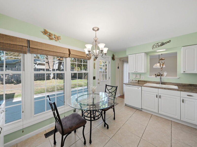 326 Greentree Parkway Libertyville IL 60048