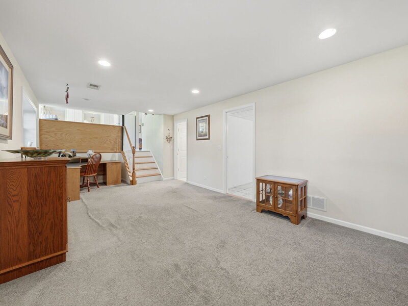 326 Greentree Parkway Libertyville IL 60048