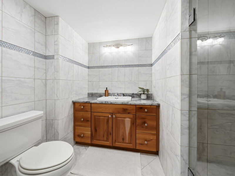 326 Greentree Parkway Libertyville IL 60048