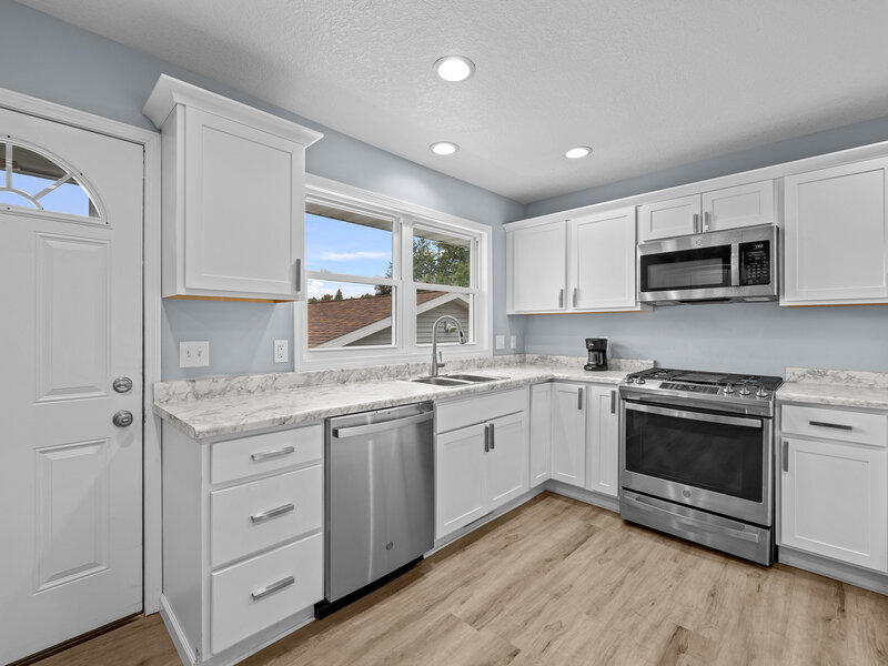 1895 Tam O Shanter Drive Bettendorf IA 52722