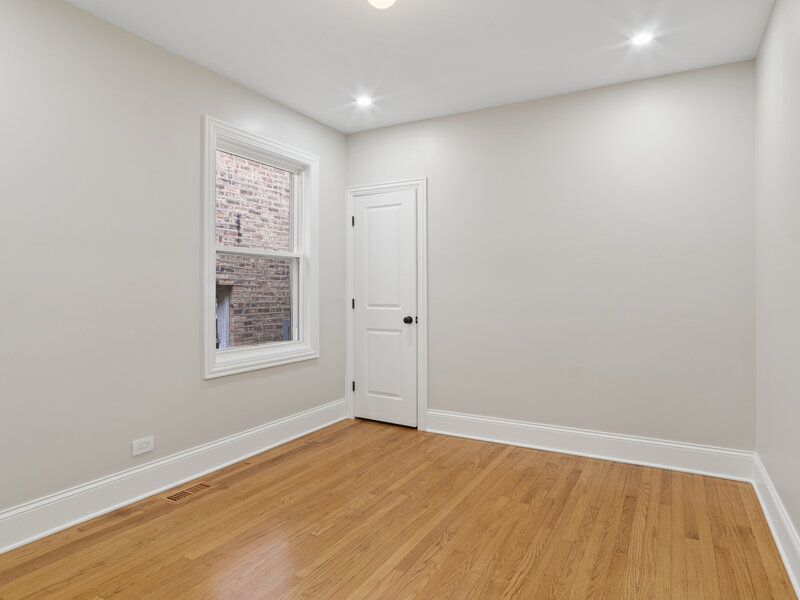 4533 N Karlov Avenue Chicago IL 60630