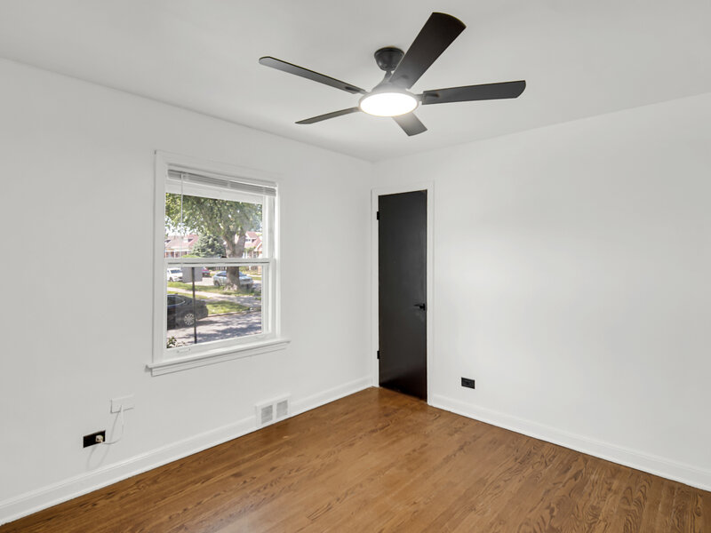 8459 S Elizabeth Street Chicago IL 60620