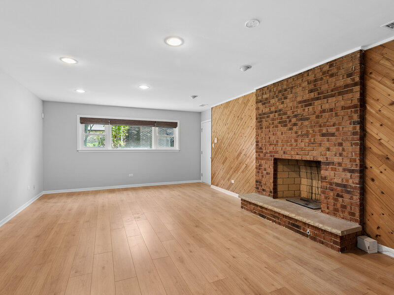 2214 Hamilton Lane Darien IL 60561