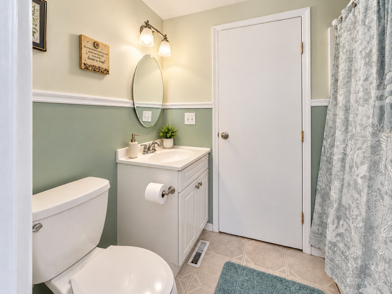 636 Newton Court Schaumburg IL 60194
