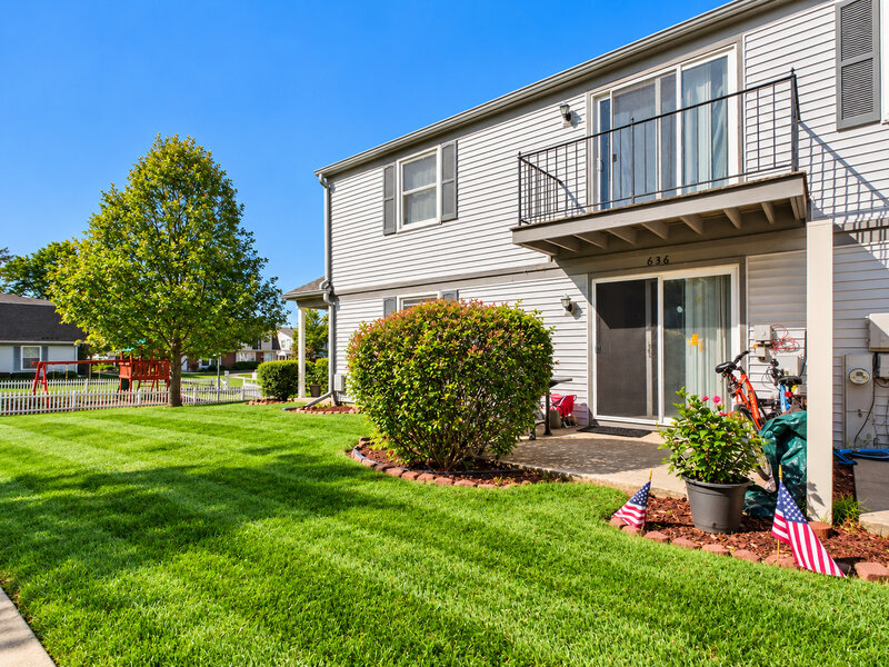636 Newton Court Schaumburg IL 60194