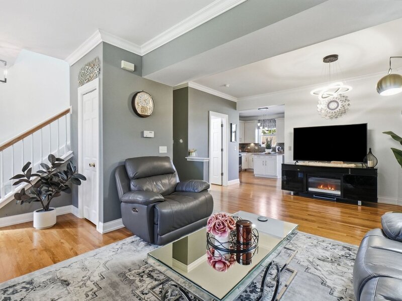 1060 Kufrin Way Lombard IL 60148