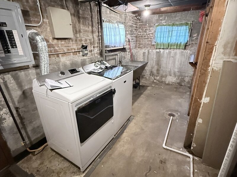 8503 S Saint Lawrence Avenue Chicago IL 60619