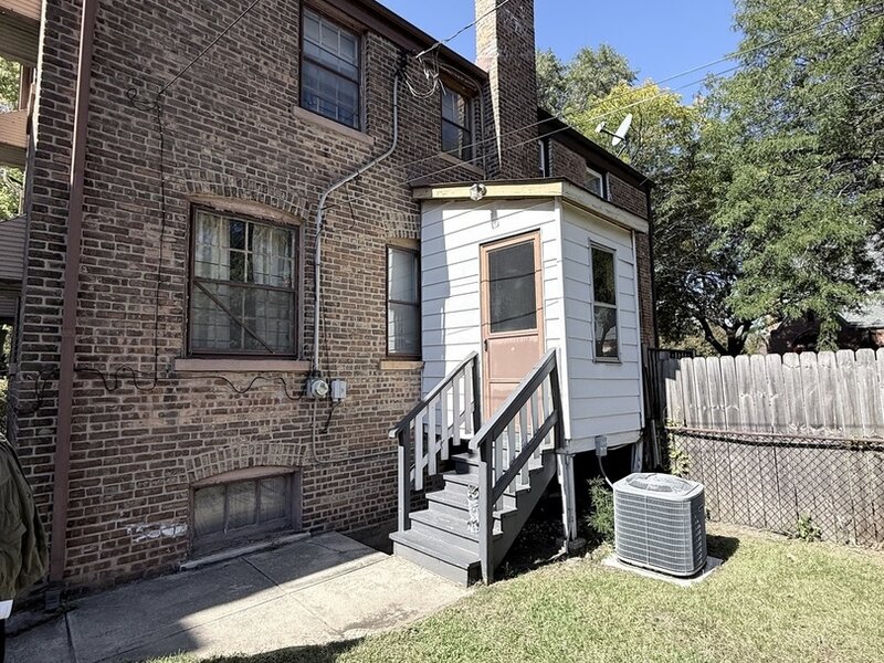8503 S Saint Lawrence Avenue Chicago IL 60619