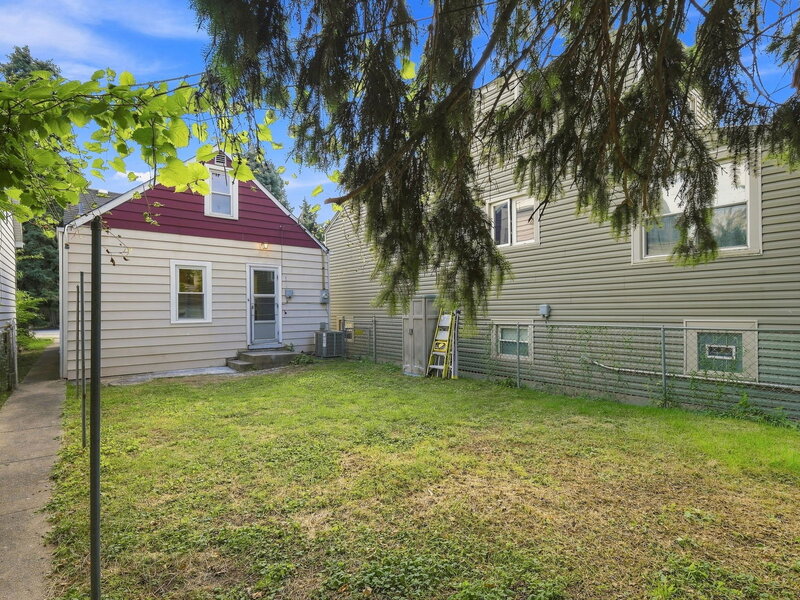 4438 N Narragansett Avenue Harwood Heights IL 60706