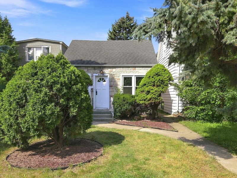 4438 N Narragansett Avenue Harwood Heights IL 60706