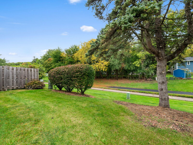 2001 Pepper Valley Drive Geneva IL 60134