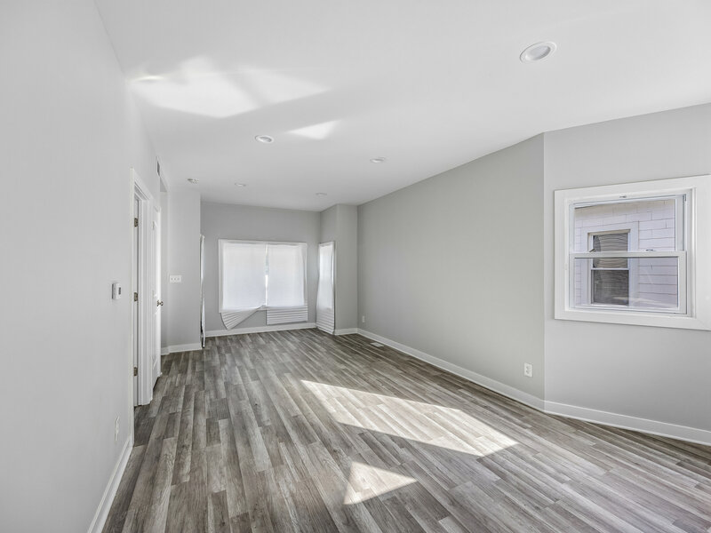 10220 S Indiana Avenue Chicago IL 60628