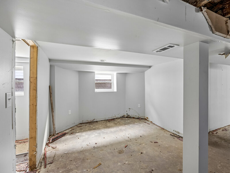 10220 S Indiana Avenue Chicago IL 60628