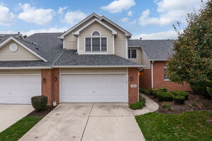 Photo of 2012 Clover Lane Woodridge IL 60517 Unit 2012