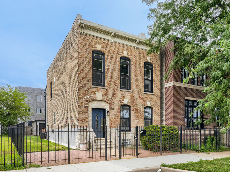 2335 W Maypole Avenue Chicago IL 60612