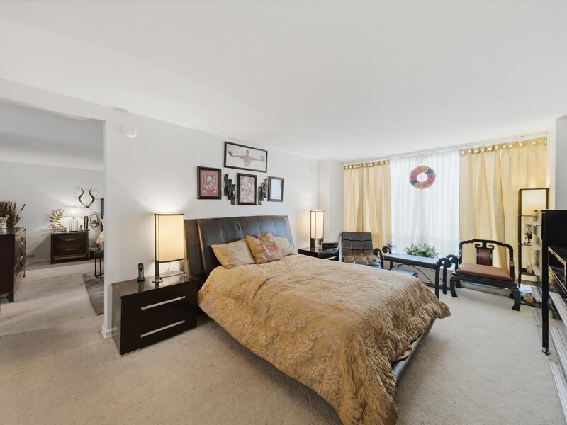 601 E 32nd Street Chicago IL 60616