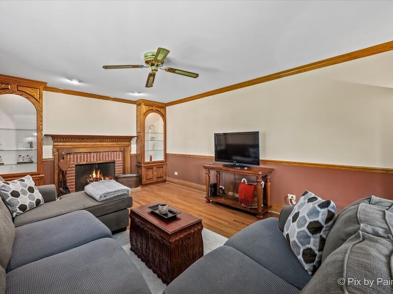 765 Crest Drive Cary IL 60013