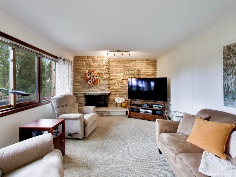 1608 E Jonquil Terrace Arlington Heights IL 60004