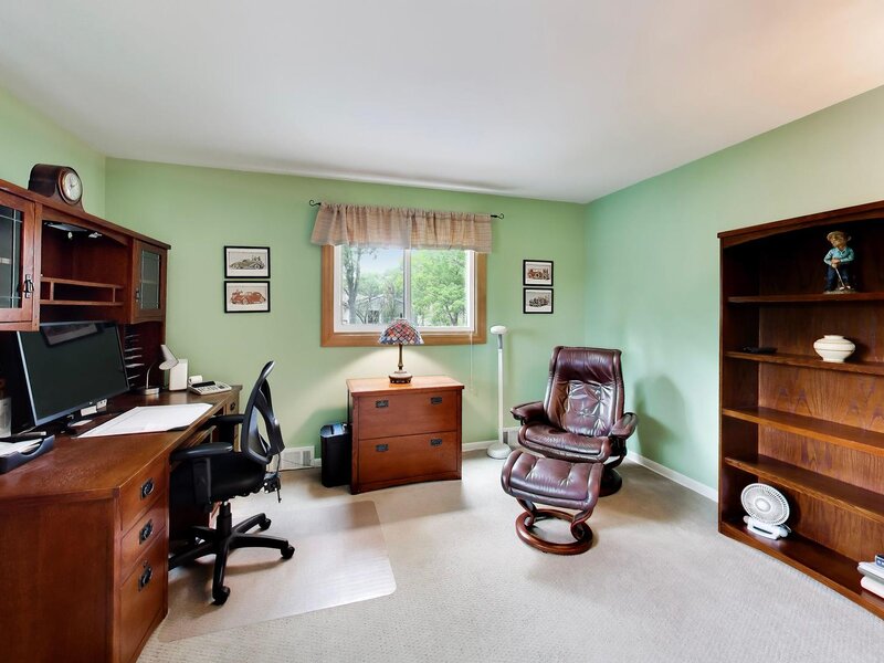 1608 E Jonquil Terrace Arlington Heights IL 60004