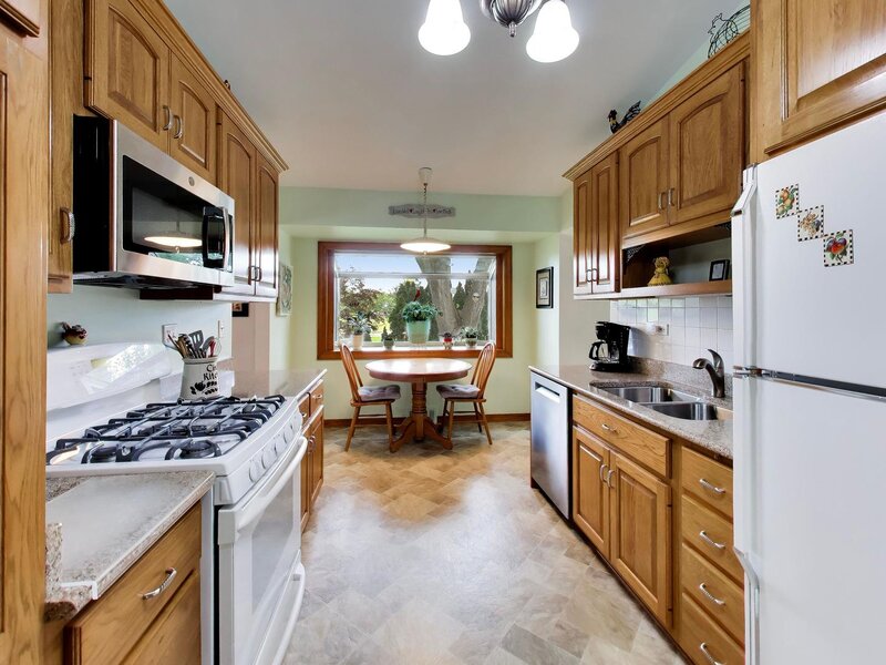 1608 E Jonquil Terrace Arlington Heights IL 60004