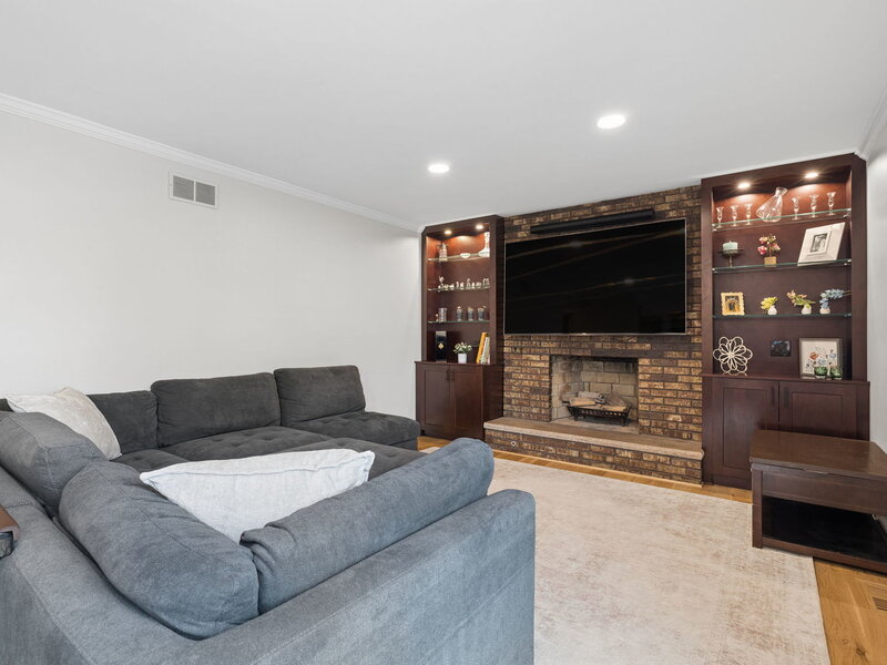 1712 Borman Place Downers Grove IL 60516