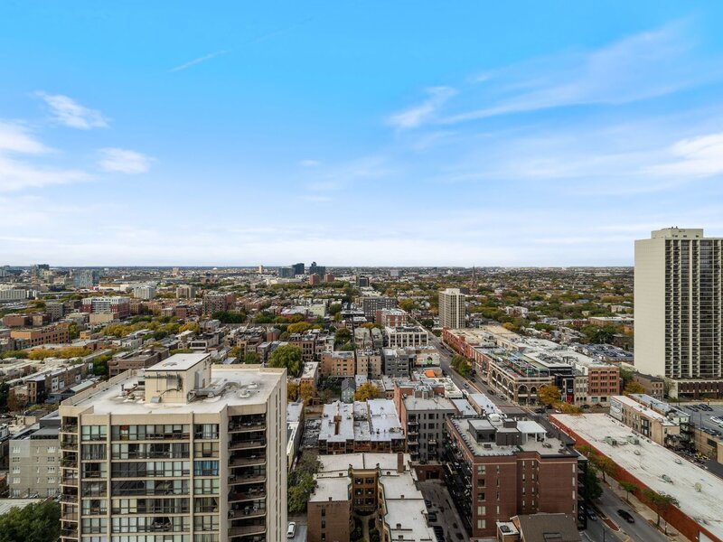 1560 N Sandburg Terrace Chicago IL 60610