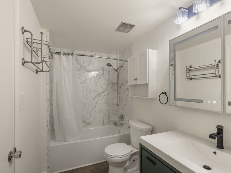 1990 Oxford Lane Hoffman Estates IL 60169