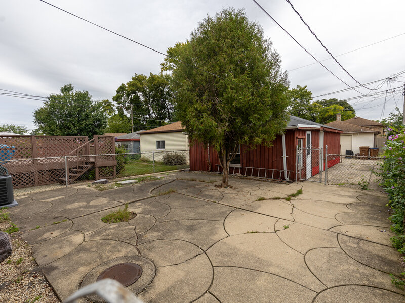 2433 S Keystone Avenue North Riverside IL 60546