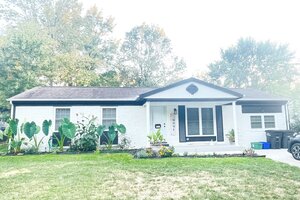 Photo of 1011 W Laurel Street Carbondale IL 62901
