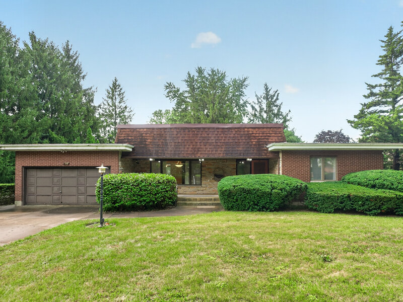 100 Forsythe Lane Dekalb IL 60115
