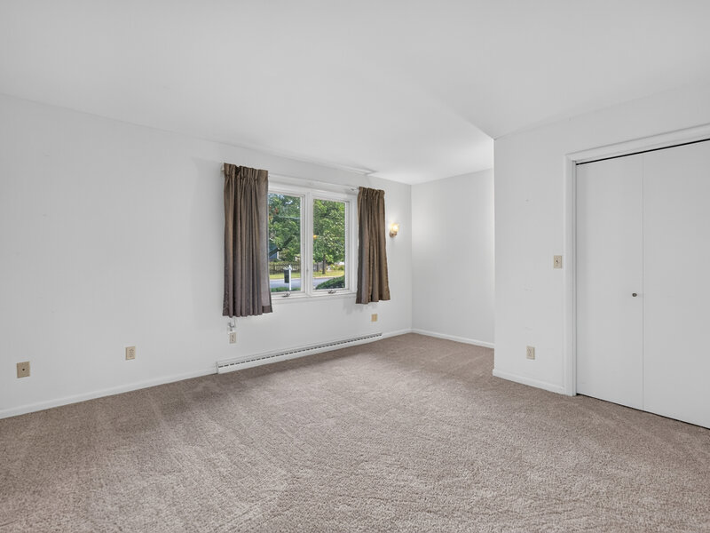 100 Forsythe Lane Dekalb IL 60115