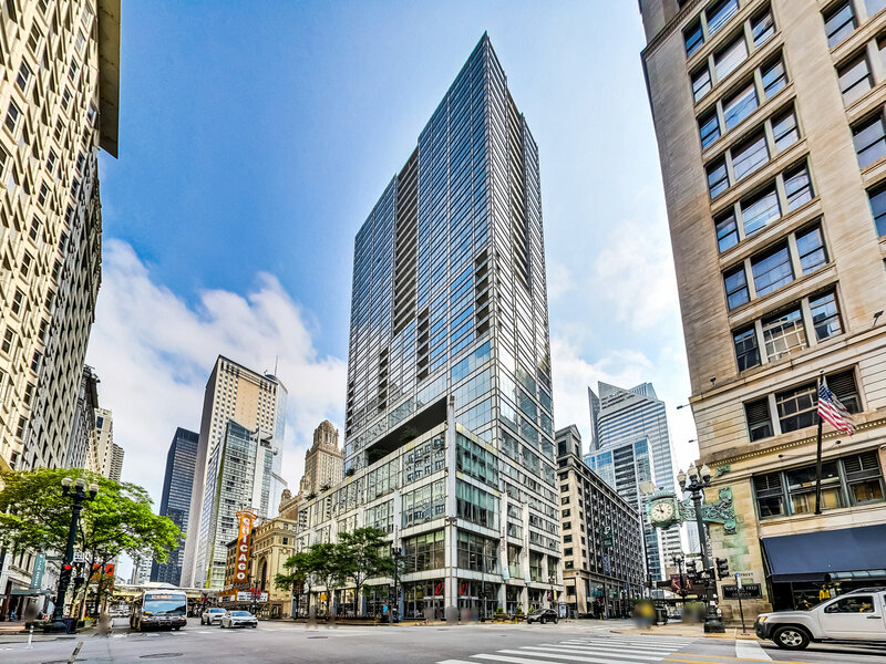 8 E Randolph Street Chicago IL 60601