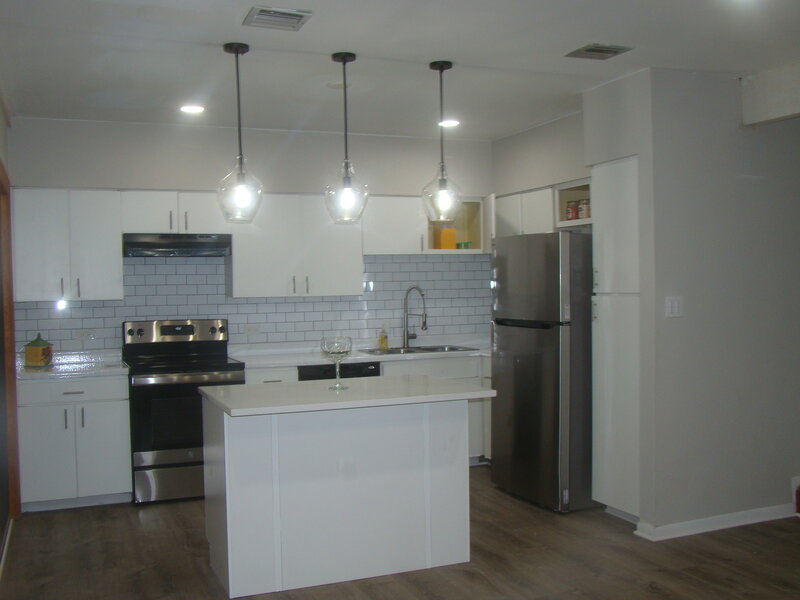 3334 Berwyn Avenue North Chicago IL 60064