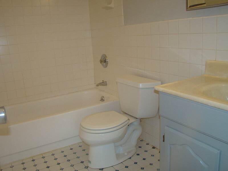 3334 Berwyn Avenue North Chicago IL 60064