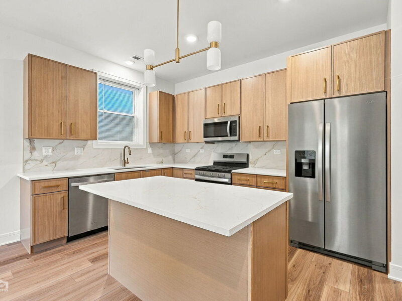 4607 S Prairie Avenue Chicago IL 60653