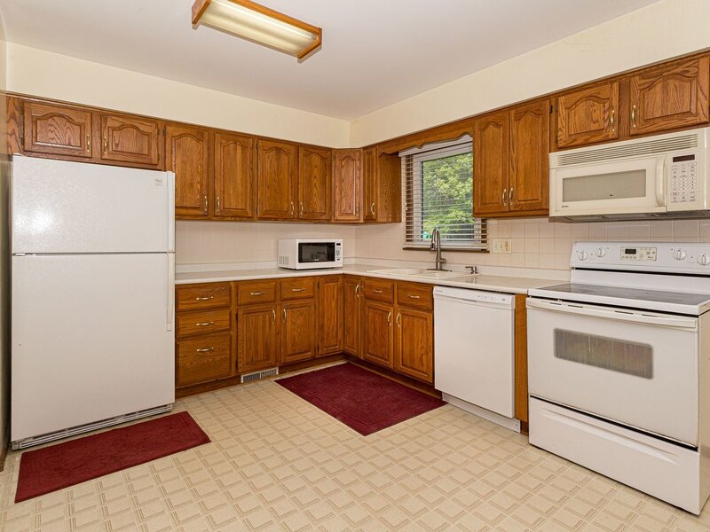 2524 W 43rd Street Davenport IA 52806