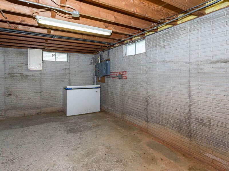 2524 W 43rd Street Davenport IA 52806