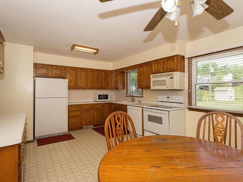 2524 W 43rd Street Davenport IA 52806