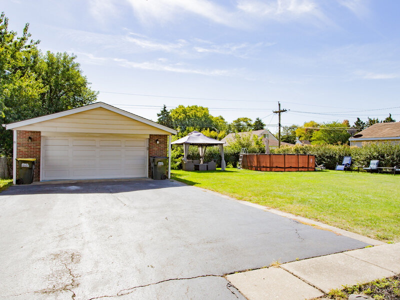 9627 Castello Avenue Melrose Park IL 60164