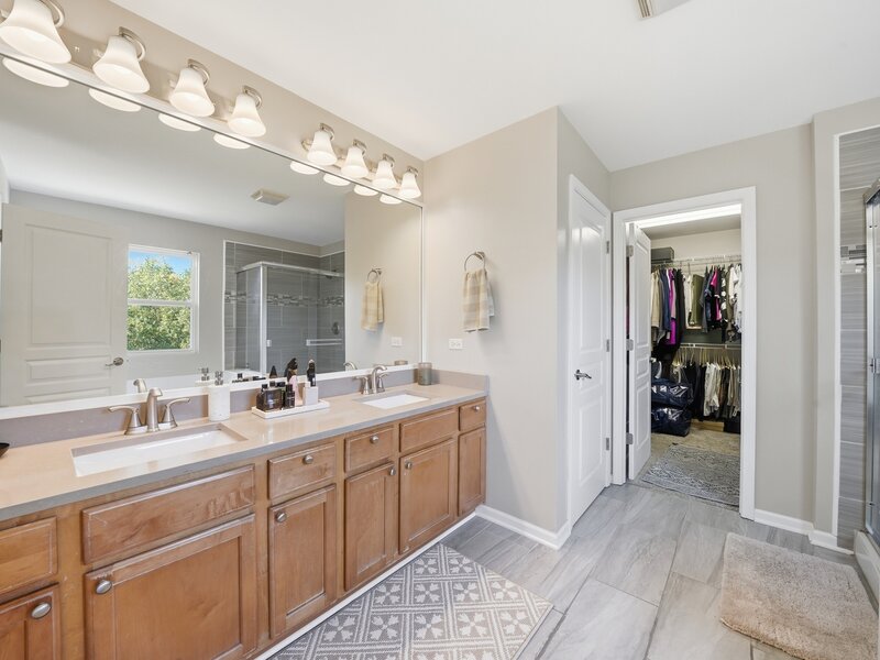 36647 N Yew Tree Drive Lake Villa IL 60046